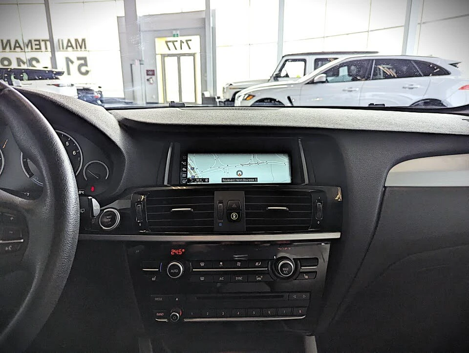 BMW X3 xDrive35i* АвтоКредит* (ЦЕНА ДО БГ), снимка 10 - Автомобили и джипове - 53728159