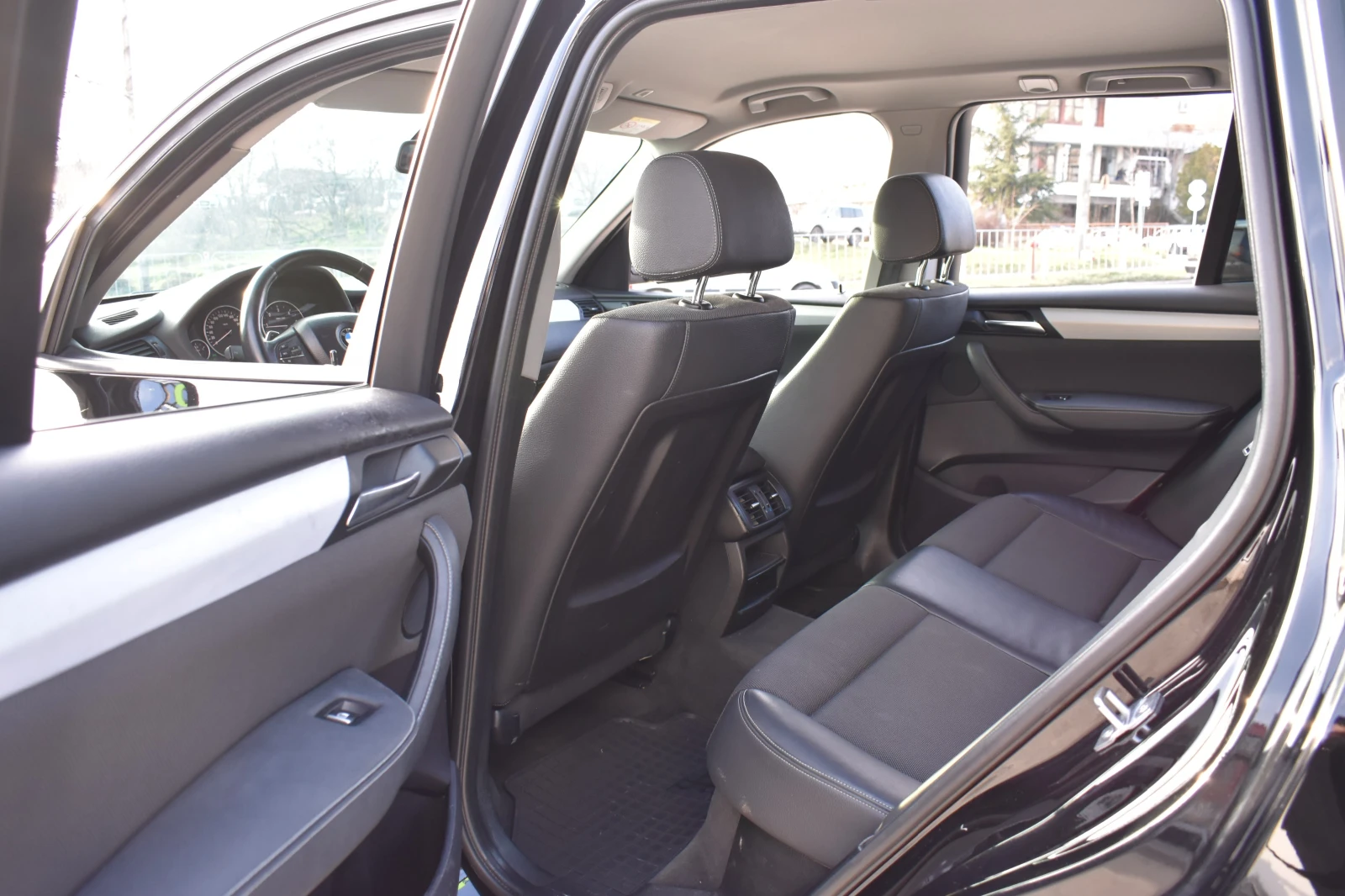 BMW X3 2.0D* xDrive* M-PACK, снимка 13 - Автомобили и джипове - 53784737