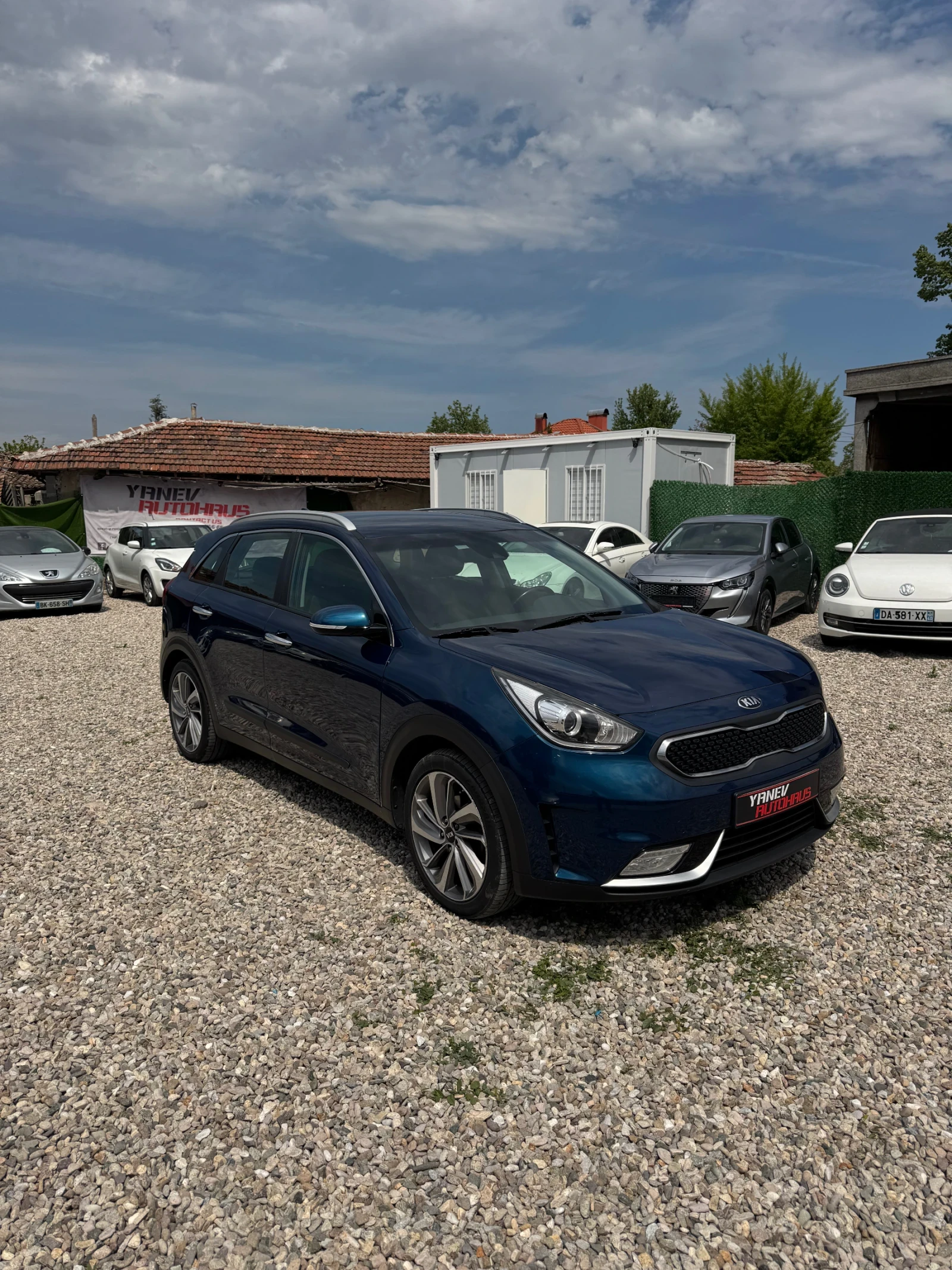 Kia Niro Hybrid / Камера / Нави