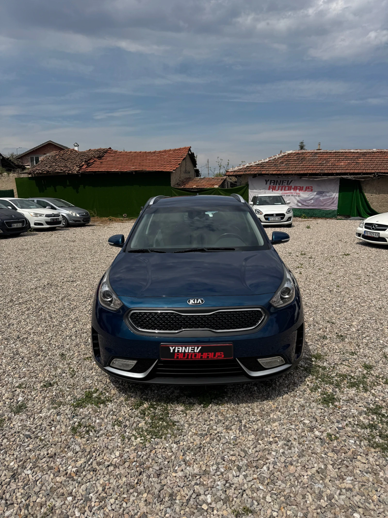 Kia Niro Hybrid / Камера / Нави, снимка 5 - Автомобили и джипове - 54379577