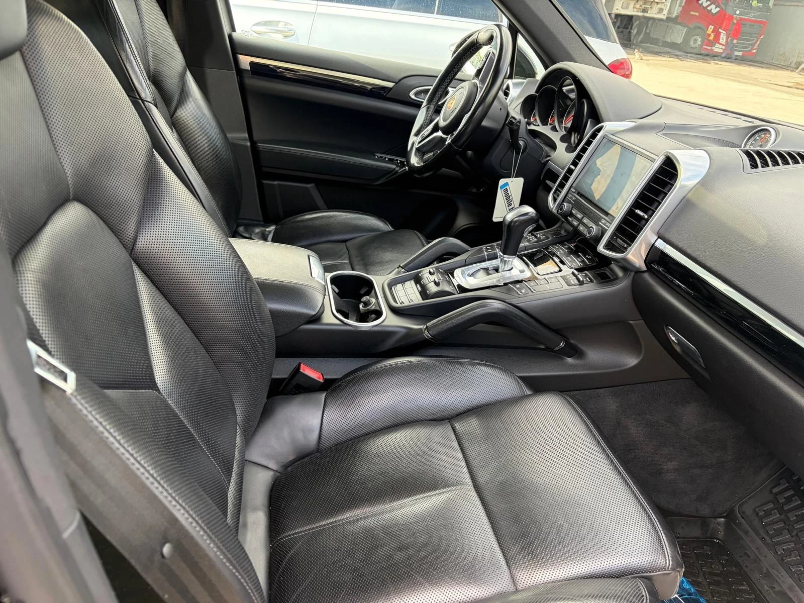 Porsche Cayenne, снимка 8 - Автомобили и джипове - 54387058