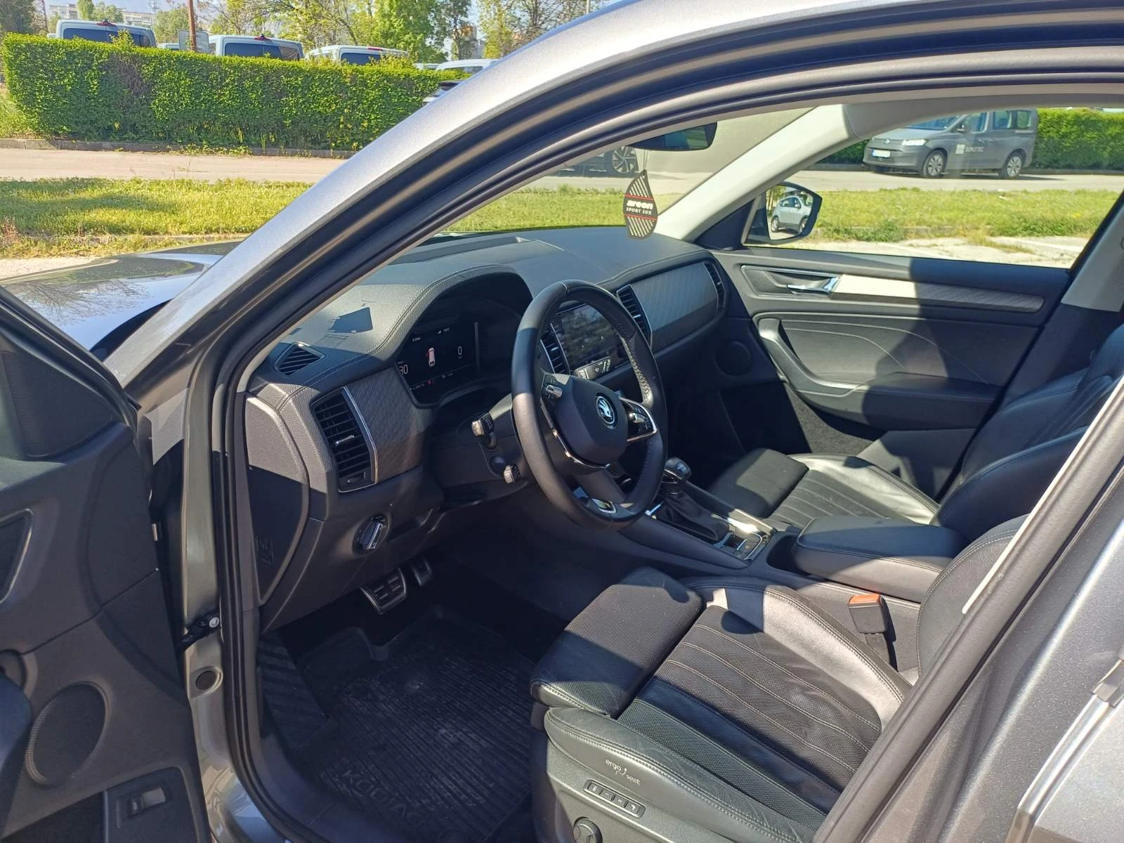 Skoda Kodiaq 2.0 TSI, снимка 12 - Автомобили и джипове - 54456922