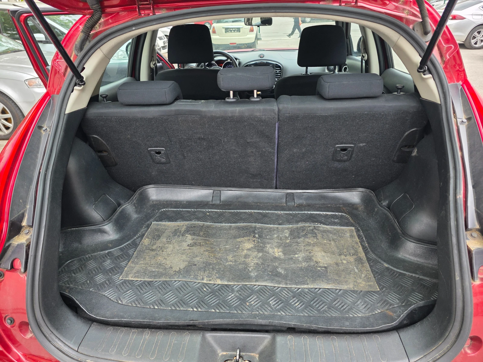 Nissan Juke 1.5 DCI, снимка 12 - Автомобили и джипове - 54470456