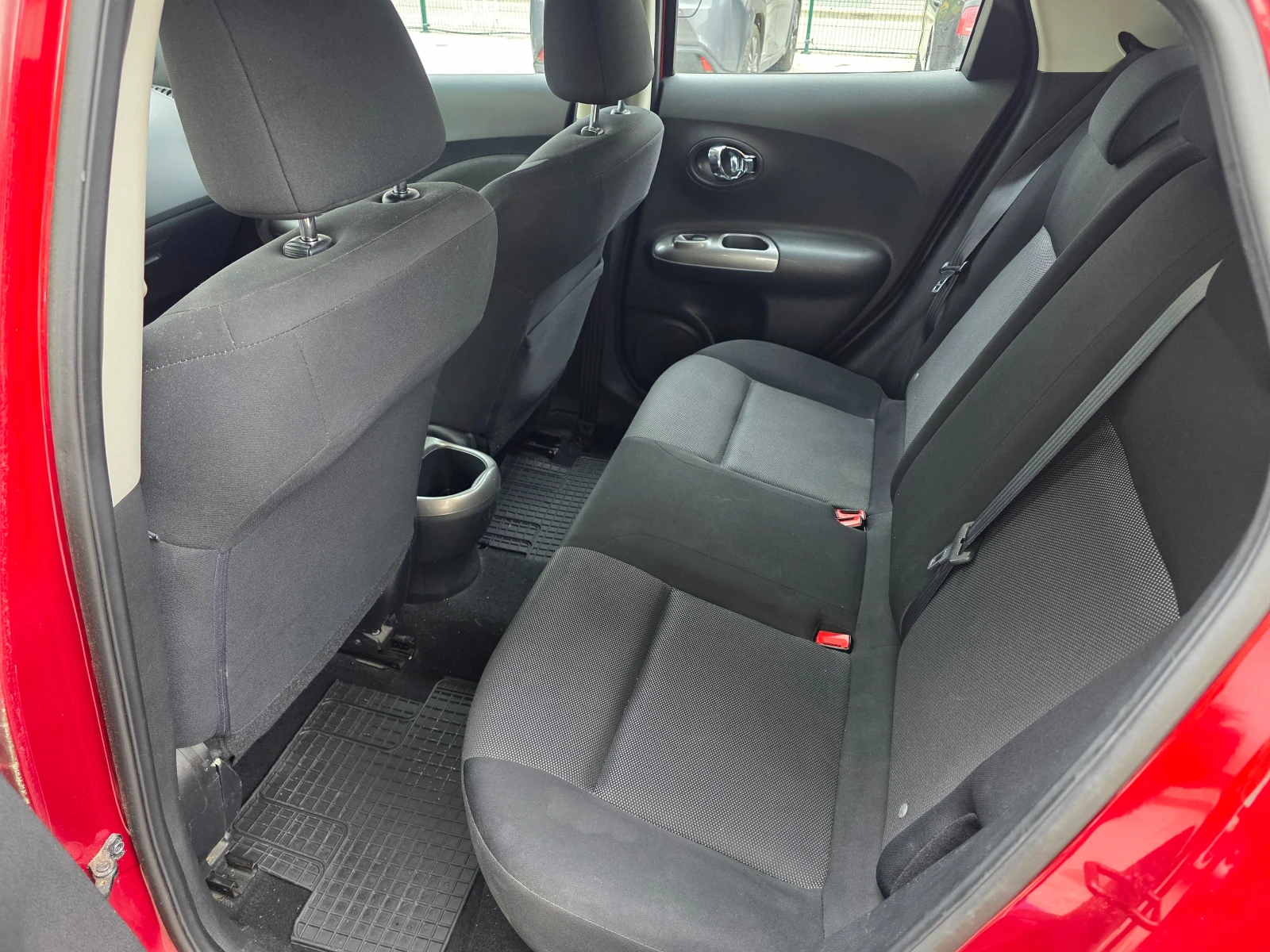 Nissan Juke 1.5 DCI, снимка 10 - Автомобили и джипове - 54470456
