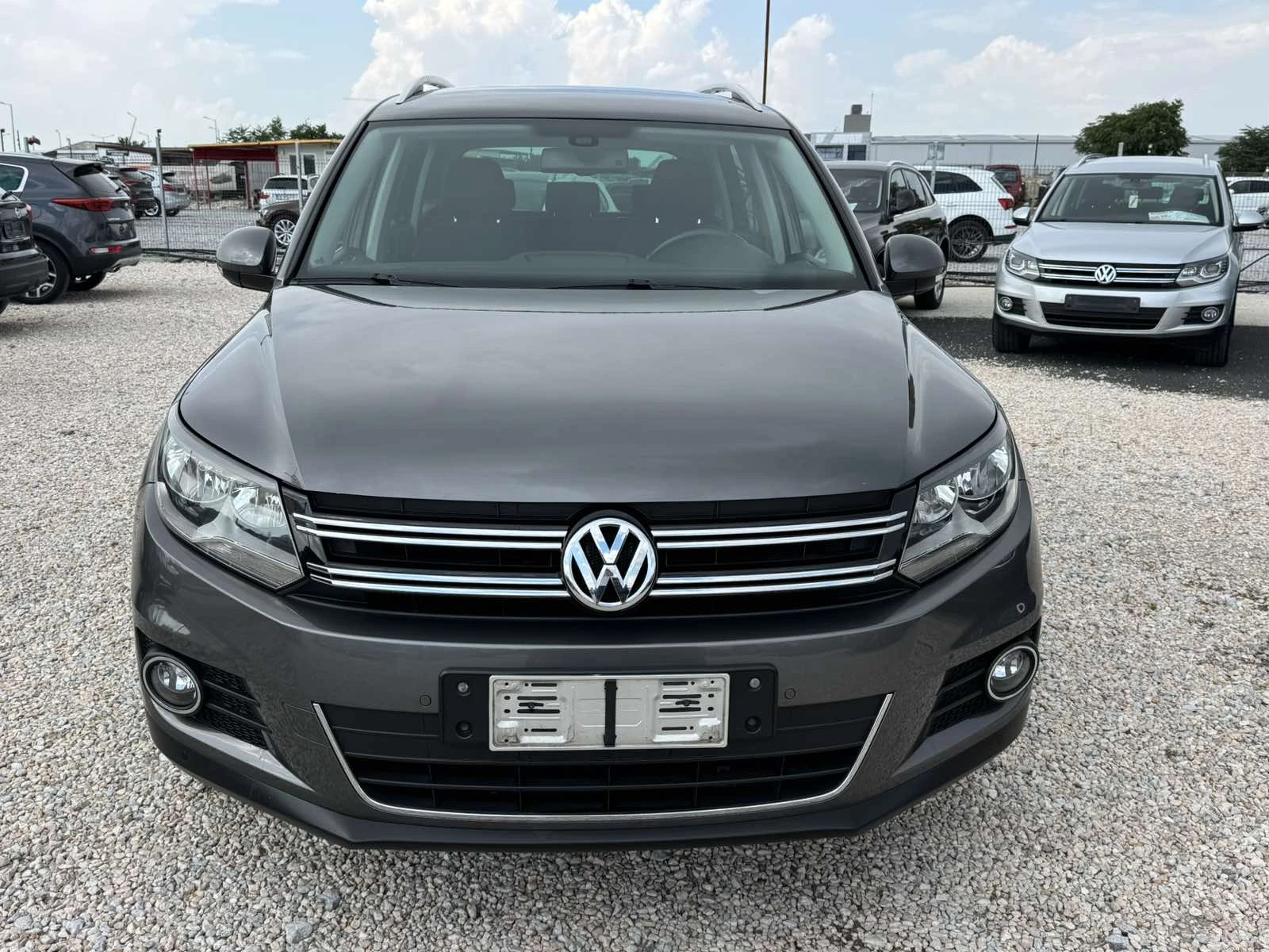 VW Tiguan 2.0TDI 4MOTION, снимка 2 - Автомобили и джипове - 55604581