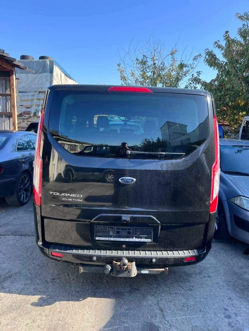 Ford Tourneo Custom 2.2 TDCi , снимка 3 - Бусове и автобуси - 52265258