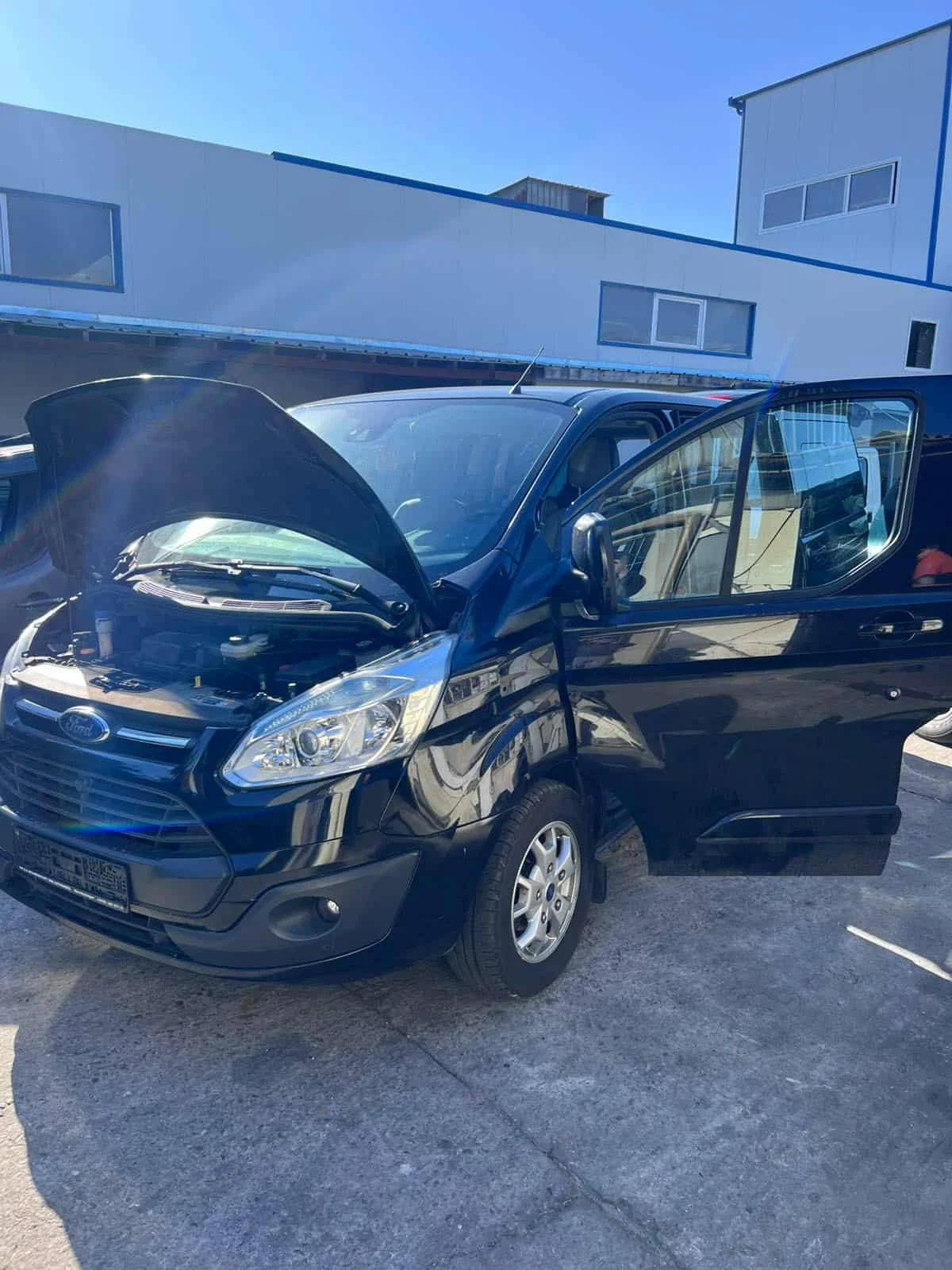 Ford Tourneo Custom 2.2 TDCi  - изображение 2