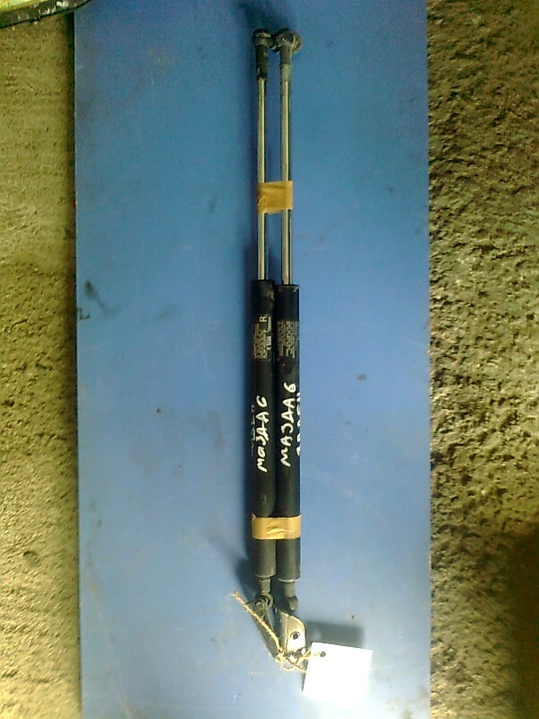 амортисьори заден капак за Мазда 6 2.0D 