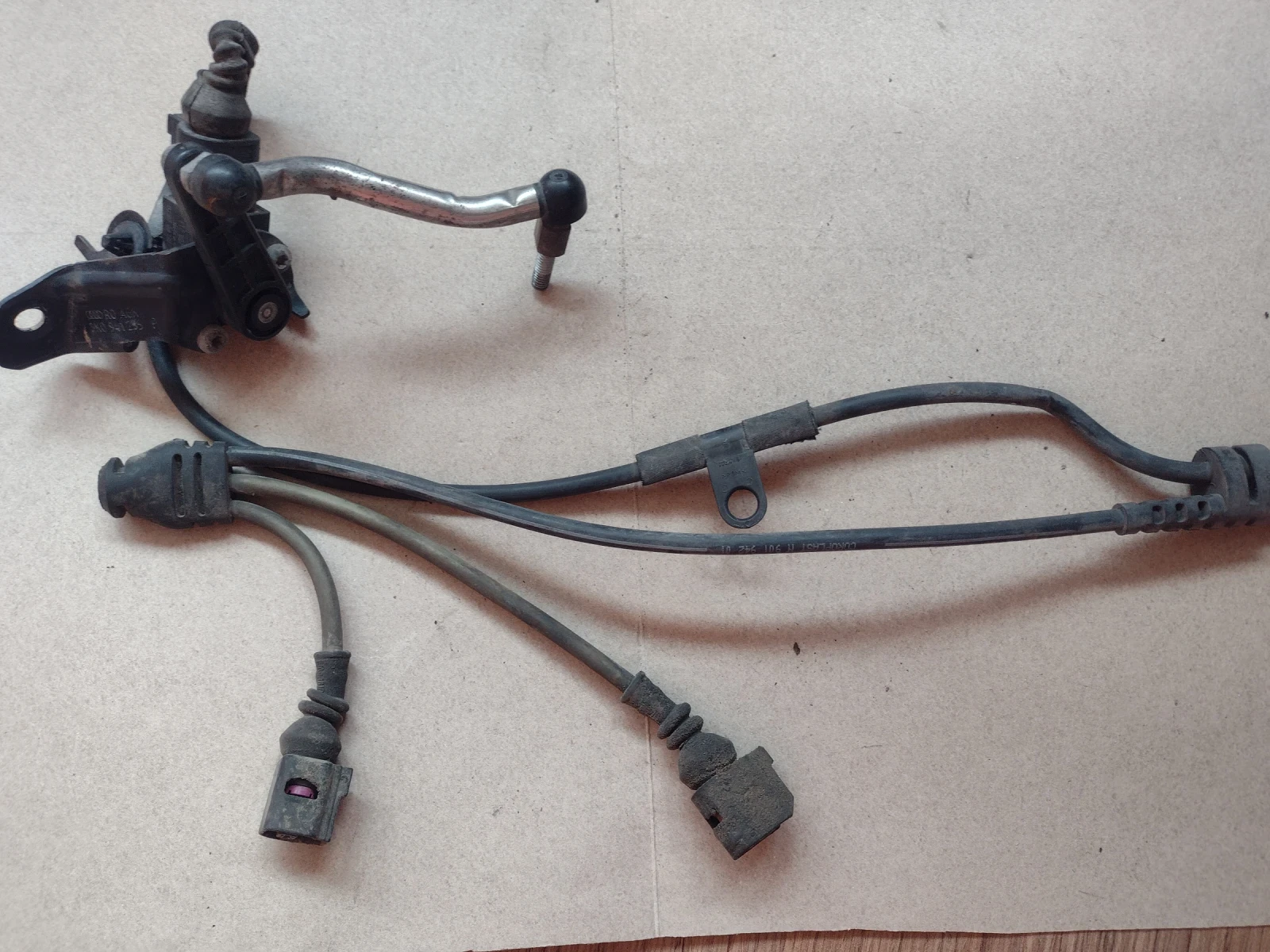 8K0941285P    ������ �� ���� �� ��������  AUDI A4, A5   1T0907503A | Mobile.bg � ����������� 4