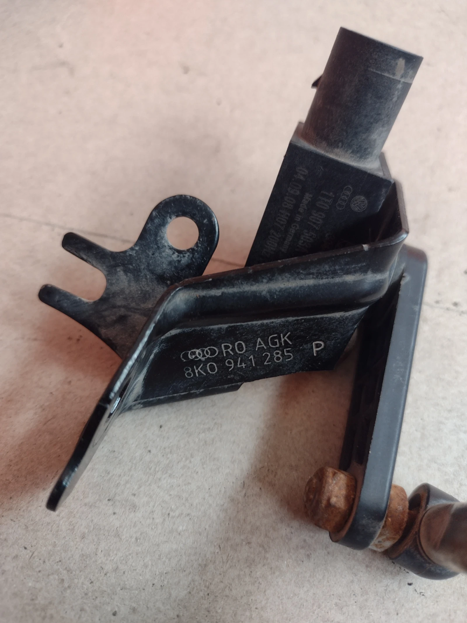 8K0941285P    ������ �� ���� �� ��������  AUDI A4, A5   1T0907503A | Mobile.bg � ����������� 2