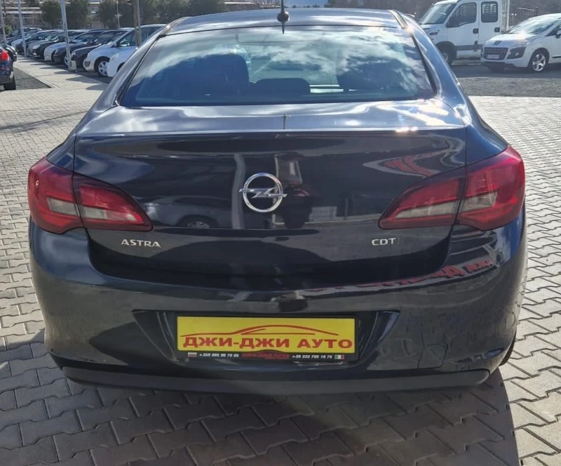 Opel Astra 1.7 CDTI 110K.C , снимка 5 - Автомобили и джипове - 44015488