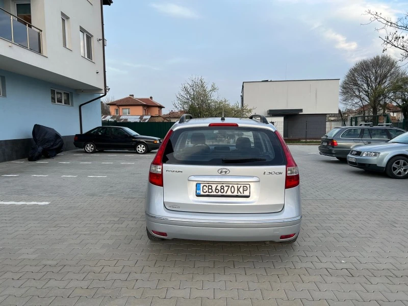 Hyundai I30 CW / 124кс / ГАЗ-БЕНЗИН, снимка 4 - Автомобили и джипове - 46586842