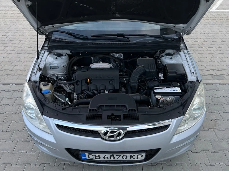 Hyundai I30 CW / 124кс / ГАЗ-БЕНЗИН, снимка 14 - Автомобили и джипове - 46586842