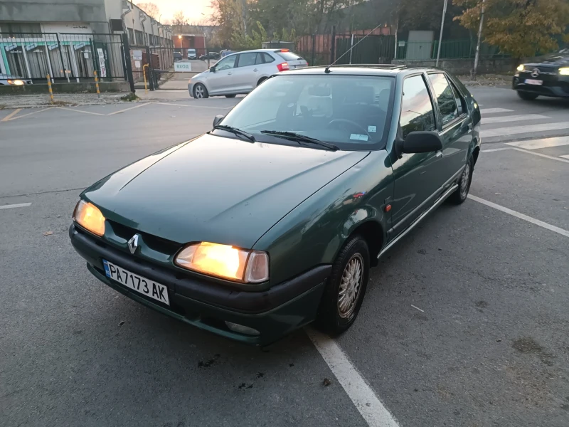 Renault 19, снимка 1 - Автомобили и джипове - 48460837