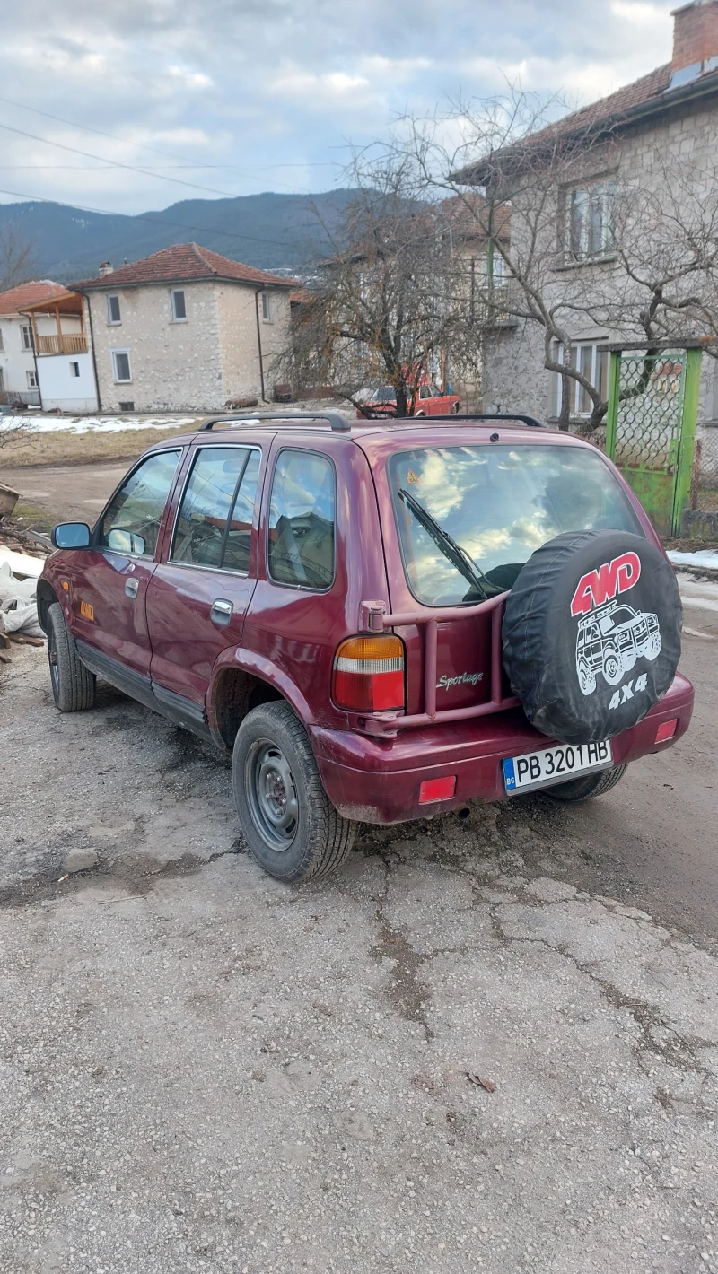 Kia Sportage, снимка 4 - Автомобили и джипове - 48925334