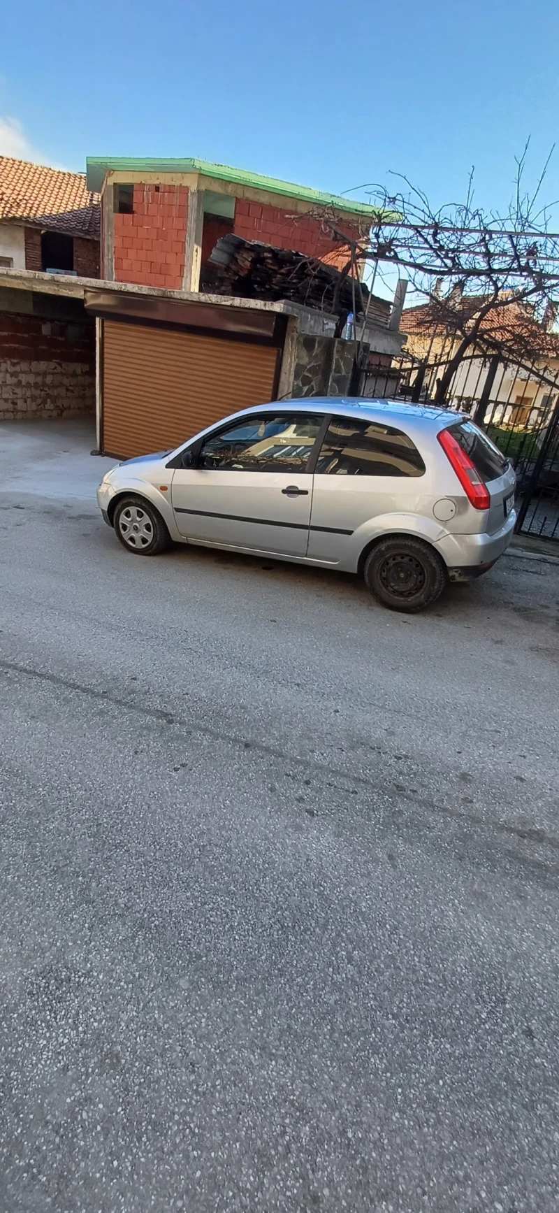 Ford Fiesta, снимка 1 - Автомобили и джипове - 49195809