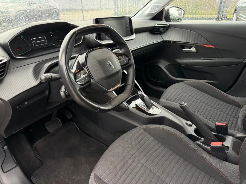 Peugeot 208 1.2ACTIVE-PACK/101HP/NAVI/LED/CPLAY/L.ASSIST/542g, снимка 8 - Автомобили и джипове - 52294000
