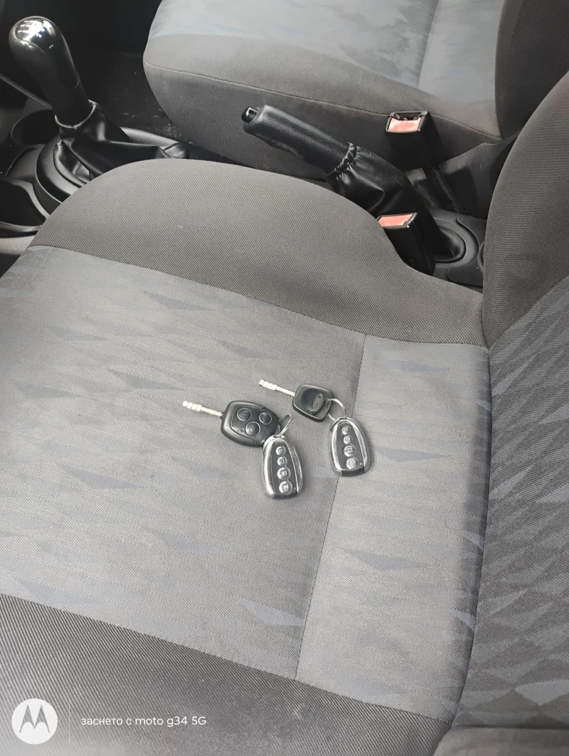 Ford Focus 1.6 бензин, газ, снимка 17 - Автомобили и джипове - 52343193