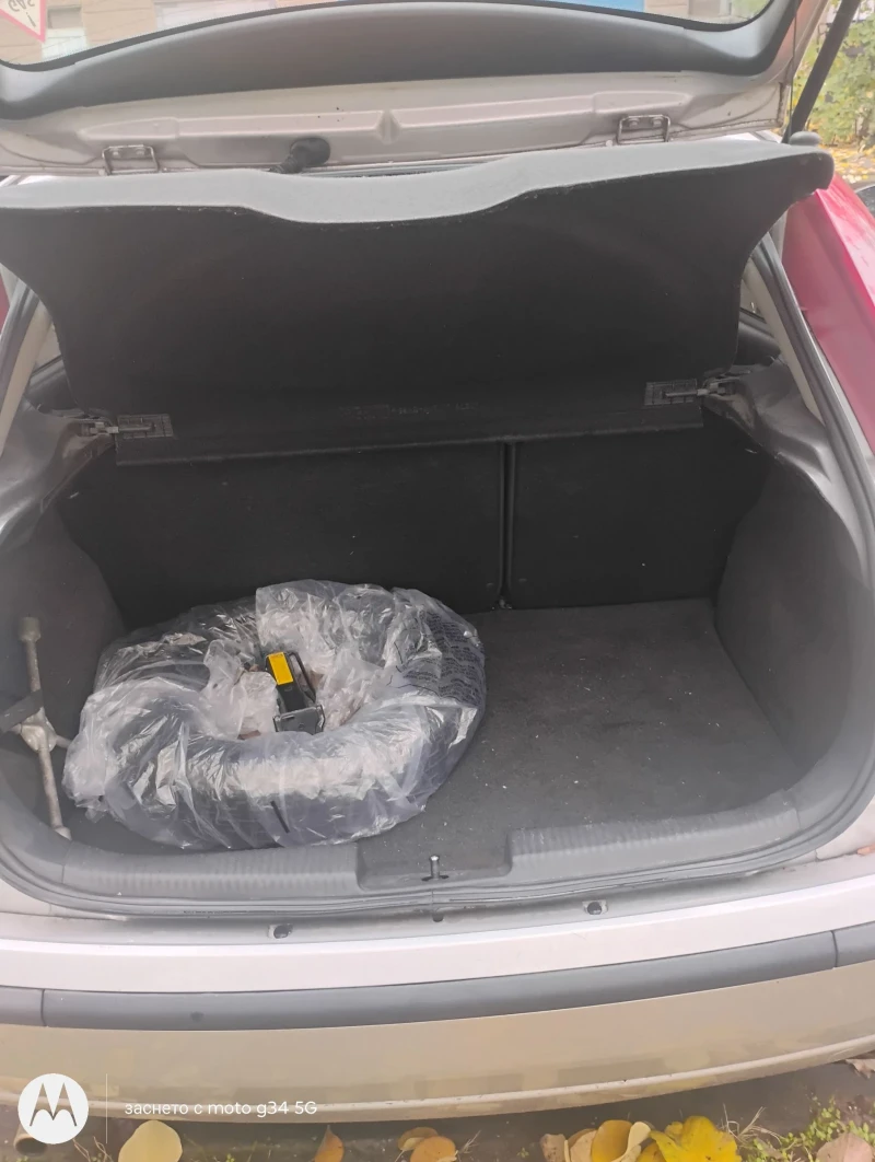 Ford Focus 1.6 бензин, газ, снимка 12 - Автомобили и джипове - 52343193