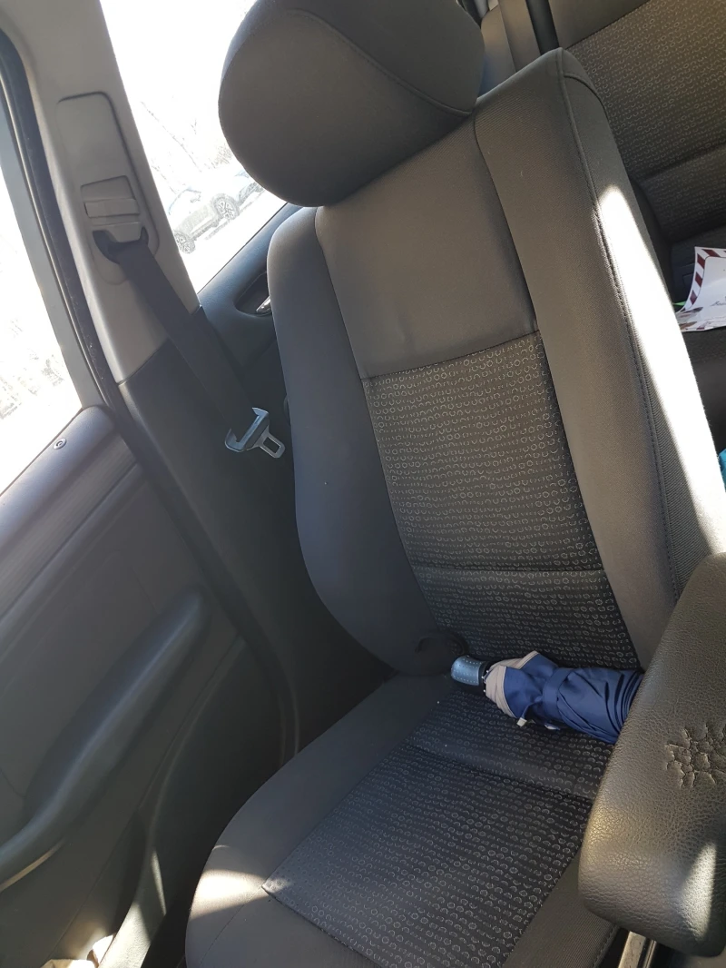 BMW 320, снимка 12 - Автомобили и джипове - 53175750