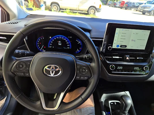 Toyota Corolla, снимка 11 - Автомобили и джипове - 55985413