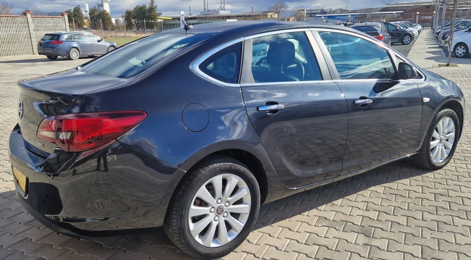 Opel Astra 1.7 CDTI 110K.C  - изображение 4