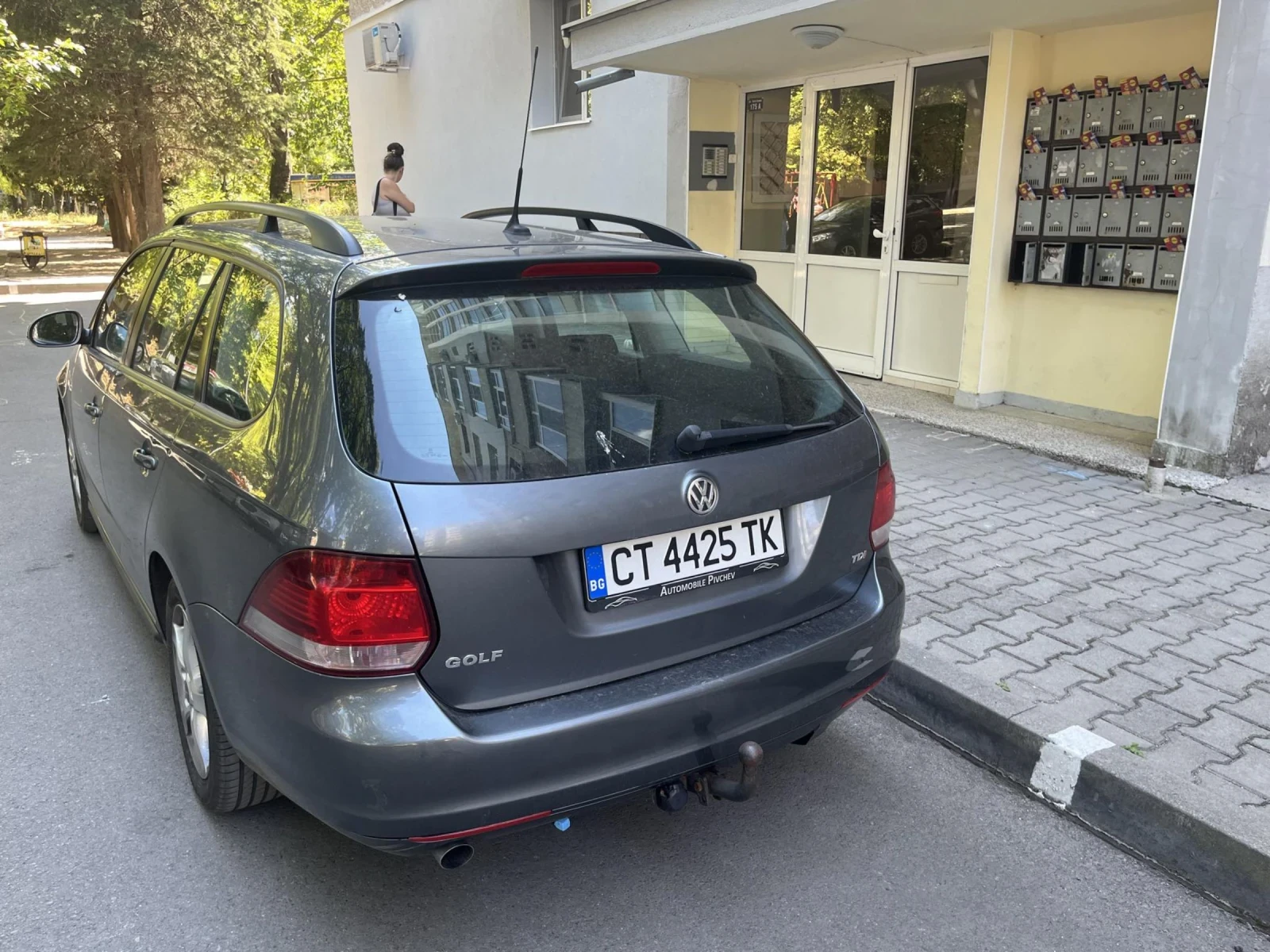 VW Golf Variant 1.6TDI - изображение 3