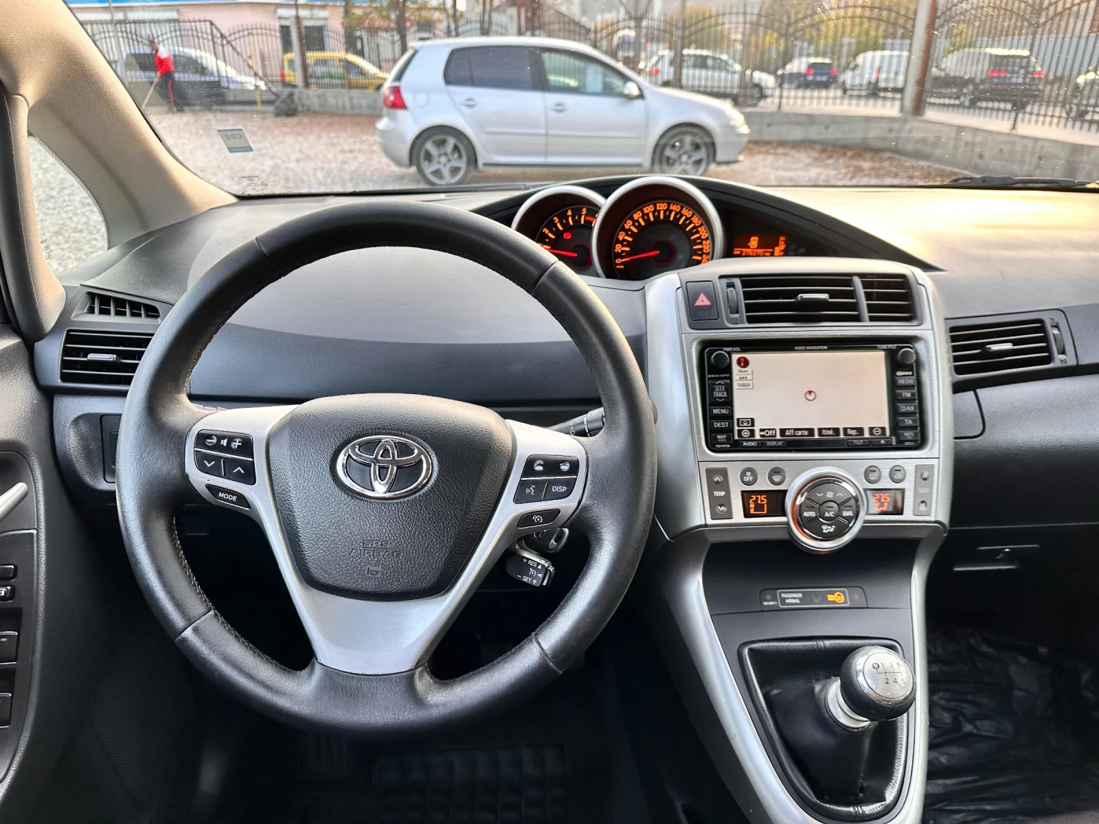 Toyota Verso  - изображение 6