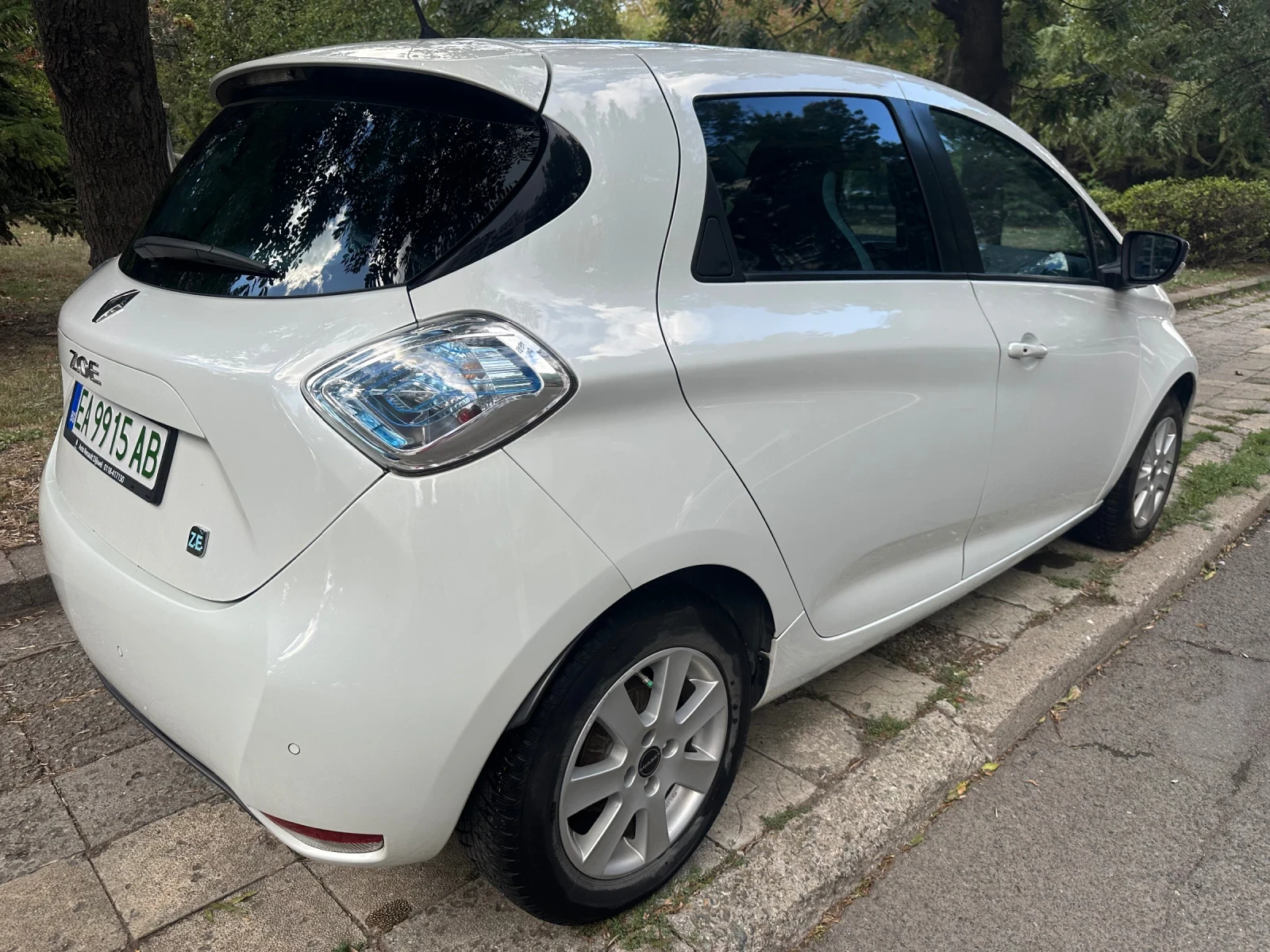 Renault Zoe 22kw 55.000 km - изображение 4