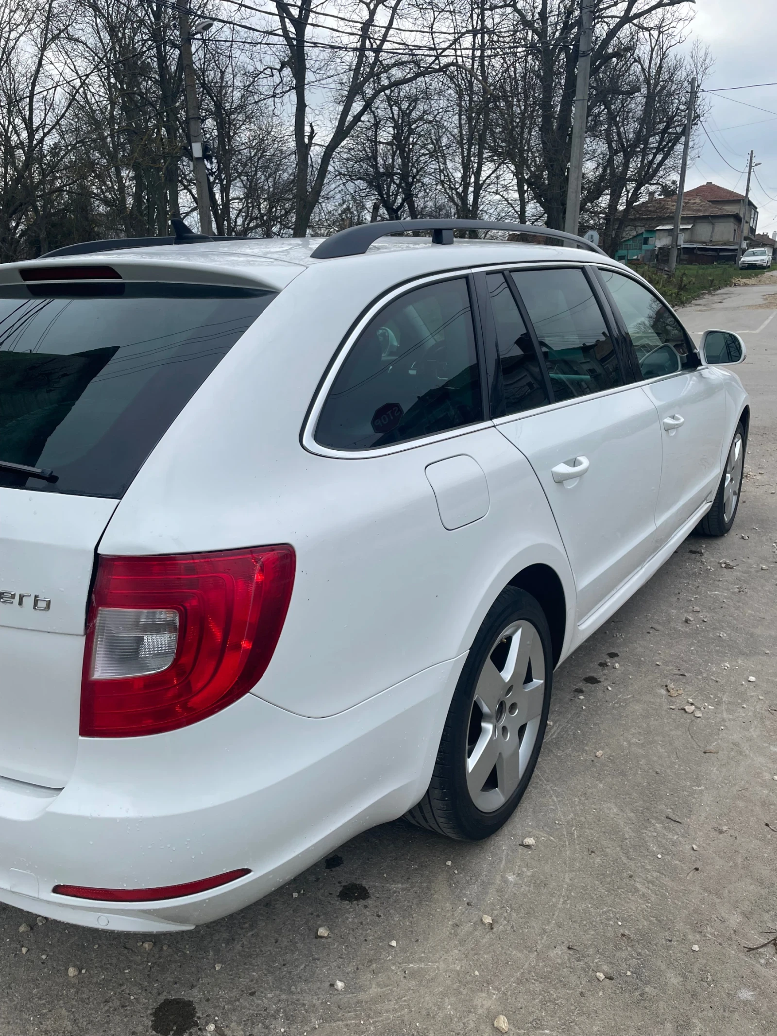 Skoda Superb 2.0 TDI 140 - изображение 5