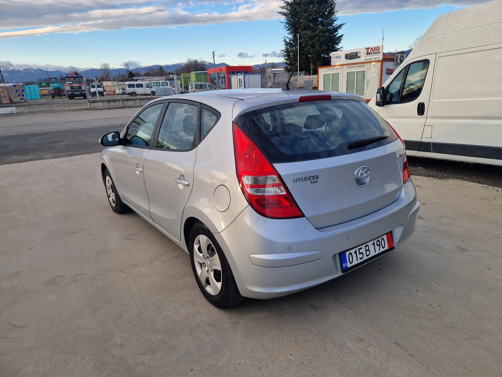 Hyundai I30 1.6 benzin 125 k.s. | Mobile.bg � ����������� 4