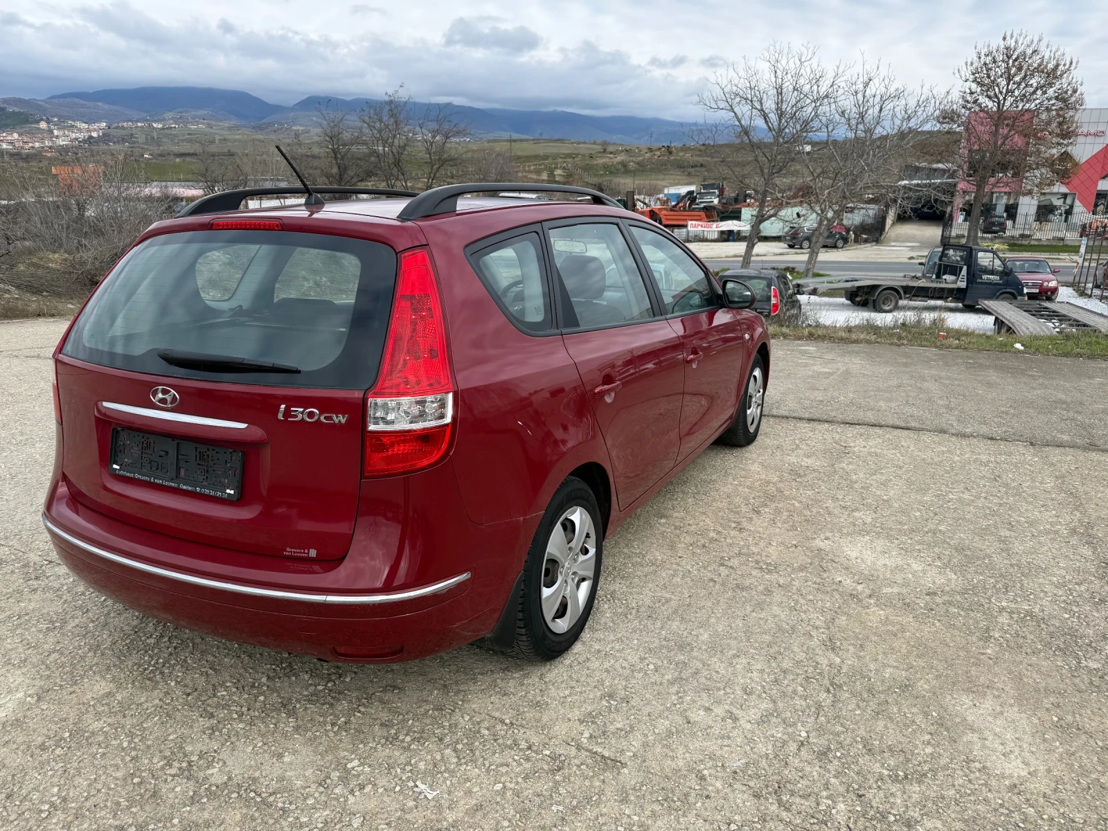 Hyundai I30 Cw 1.6 126кс 189000км - изображение 8