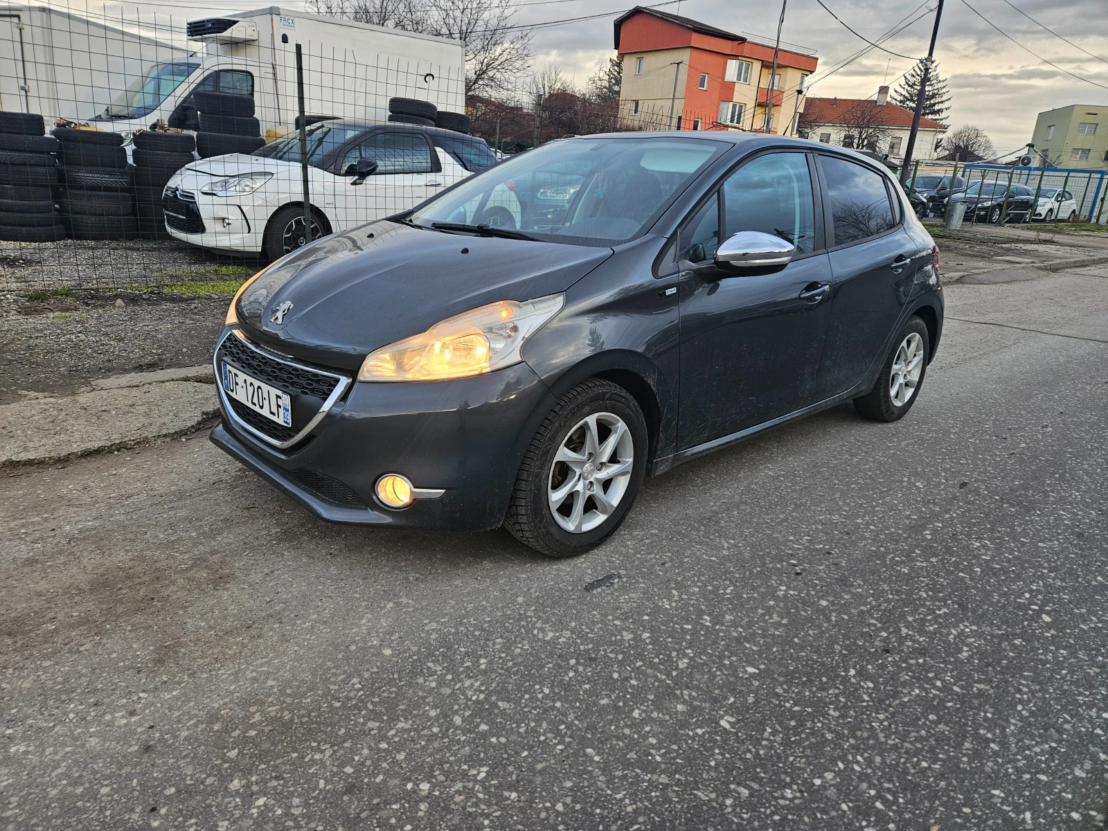 Peugeot 208 1.2i бензин  - изображение 2