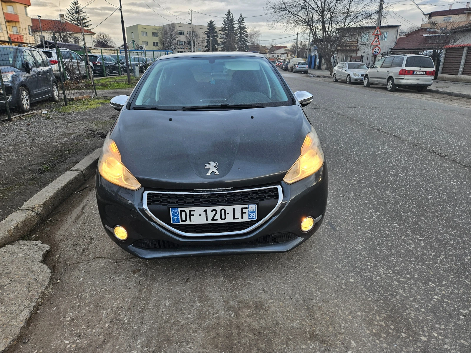 Peugeot 208 1.2i ������  | Mobile.bg � ����������� 1