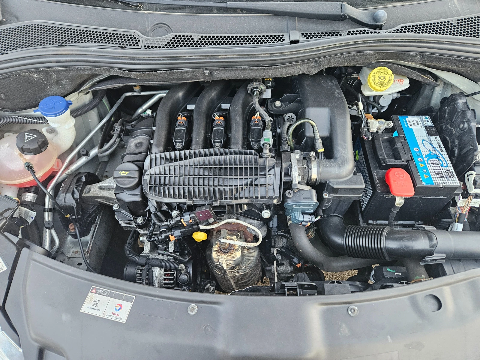 Peugeot 208 1.2i ������  | Mobile.bg � ����������� 13