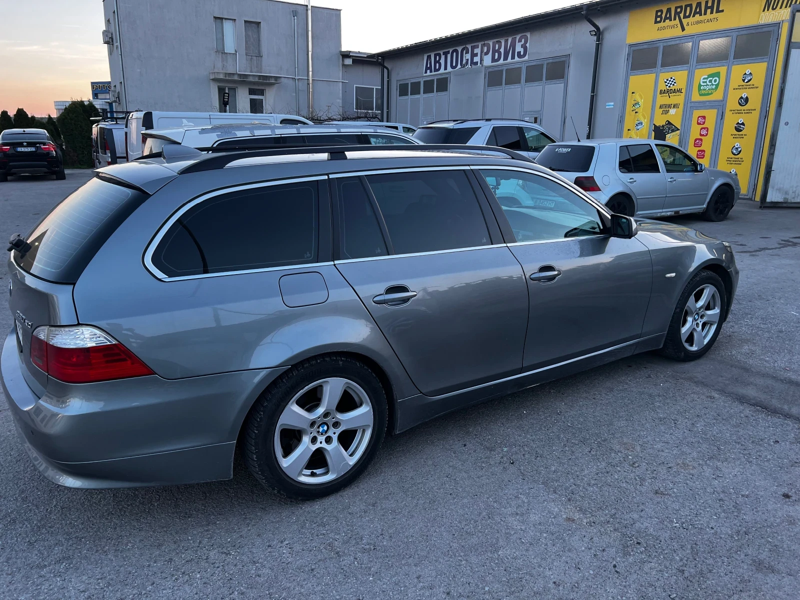 BMW 530 235h.p* FACE* КОЖА* X-Drive* , снимка 4 - Автомобили и джипове - 53685532