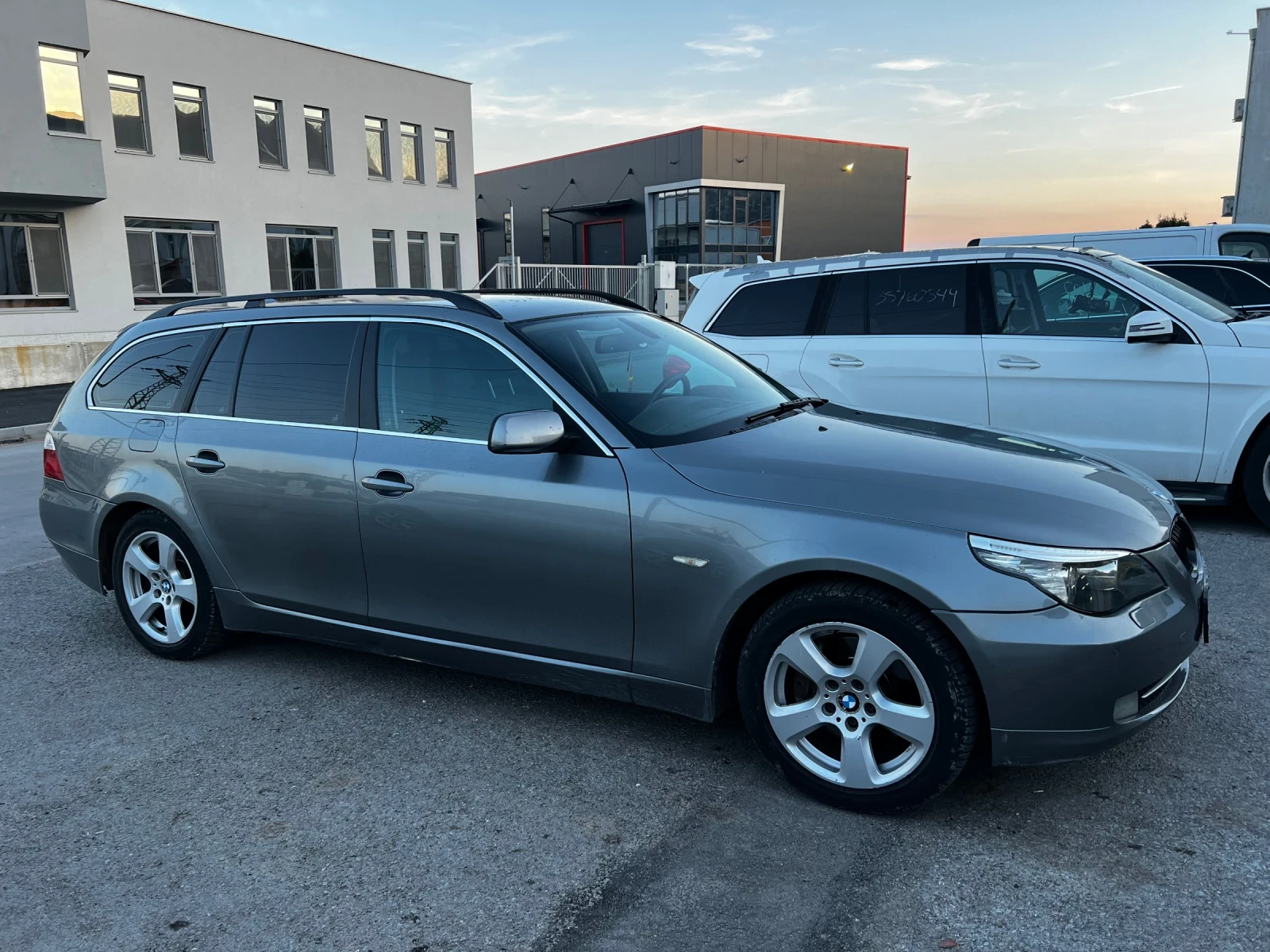 BMW 530 235h.p* FACE* КОЖА* X-Drive* , снимка 2 - Автомобили и джипове - 53685532