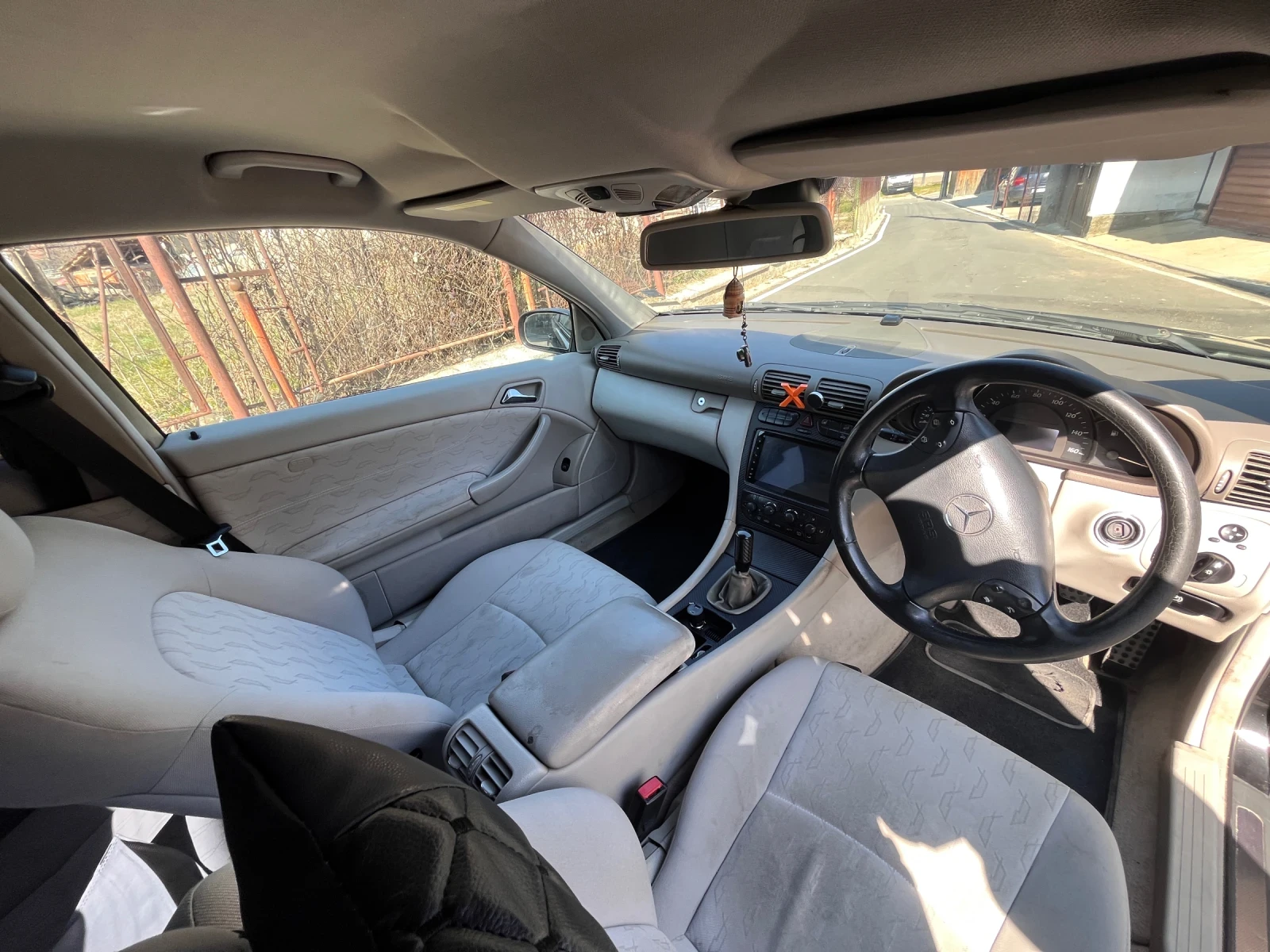 Mercedes-Benz C 220, снимка 5 - Автомобили и джипове - 53858300