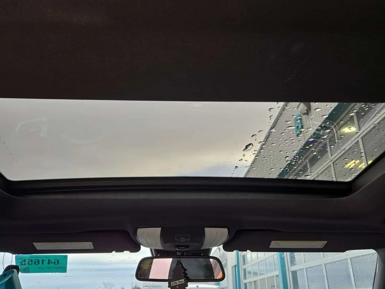 Mercedes-Benz E 400 АМГ Пакет/CARFAX/HARMAN/Подгрев/Пано/Памет/Амбиент, снимка 12 - Автомобили и джипове - 53893512