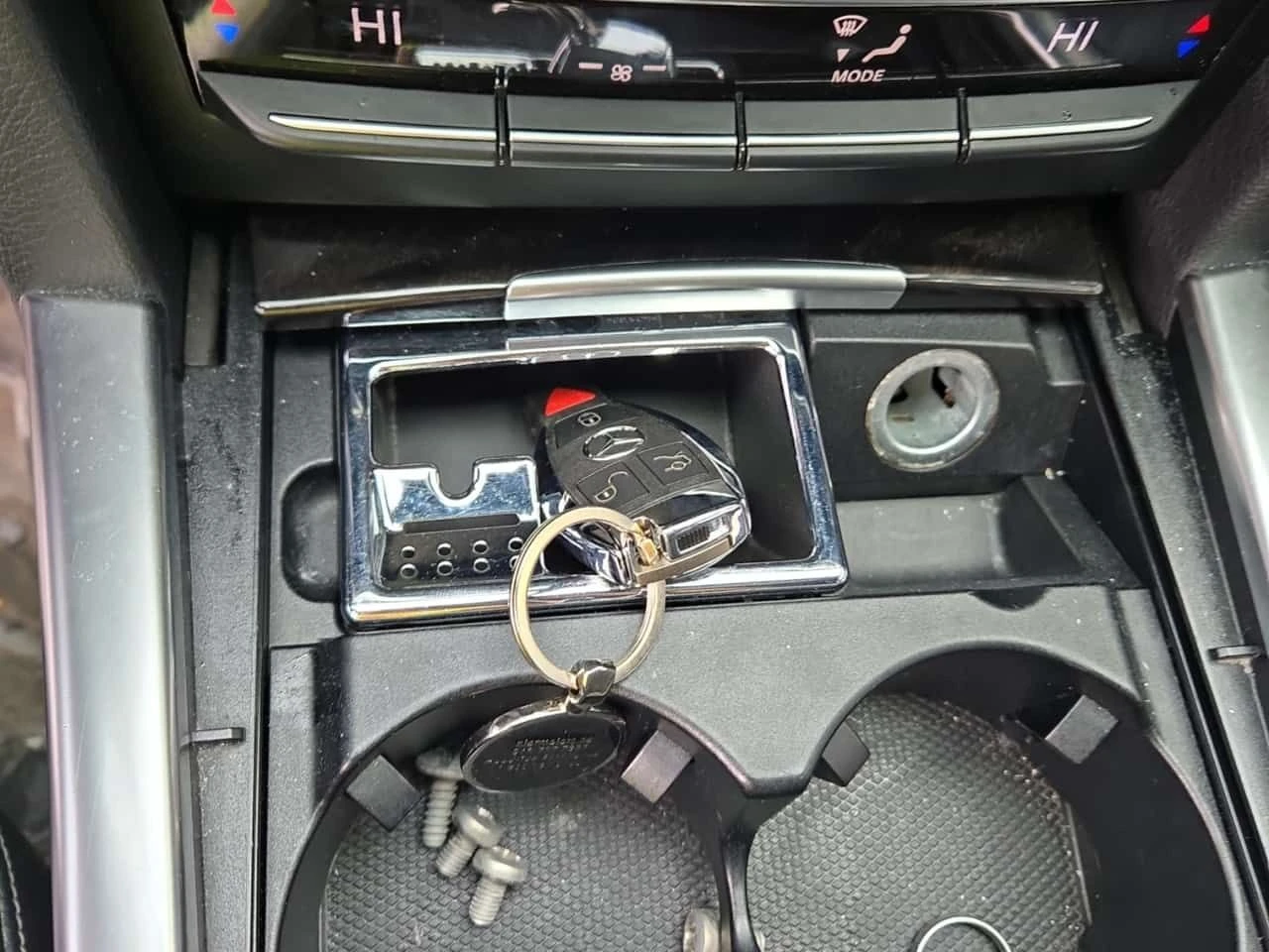 Mercedes-Benz E 400 АМГ Пакет/CARFAX/HARMAN/Подгрев/Пано/Памет/Амбиент, снимка 7 - Автомобили и джипове - 53893512