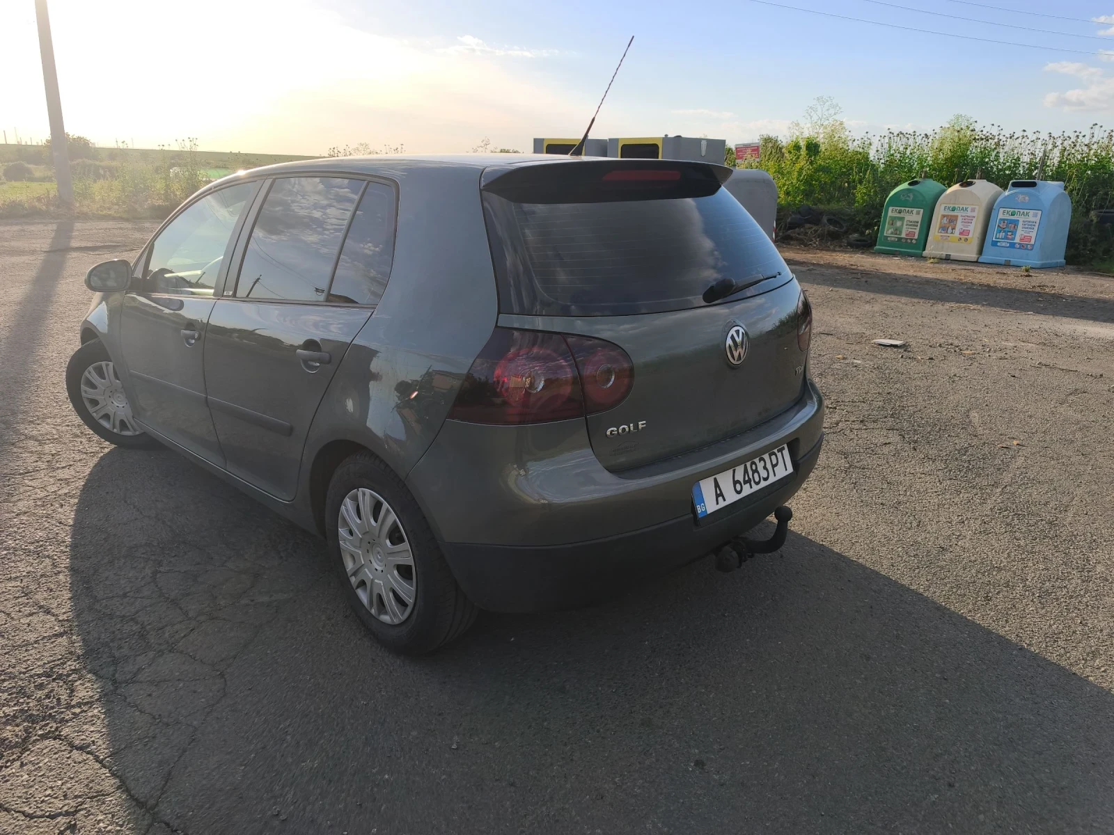 VW Golf 1.9 TDI, снимка 7 - Автомобили и джипове - 54754325