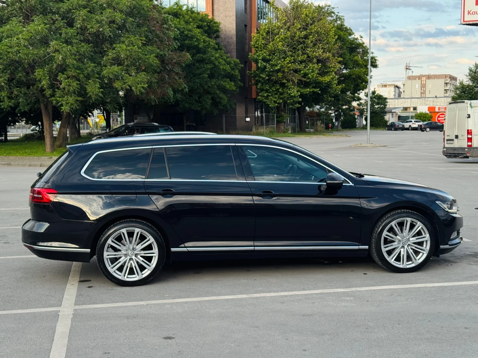VW Passat Highline , снимка 3 - Автомобили и джипове - 54754725