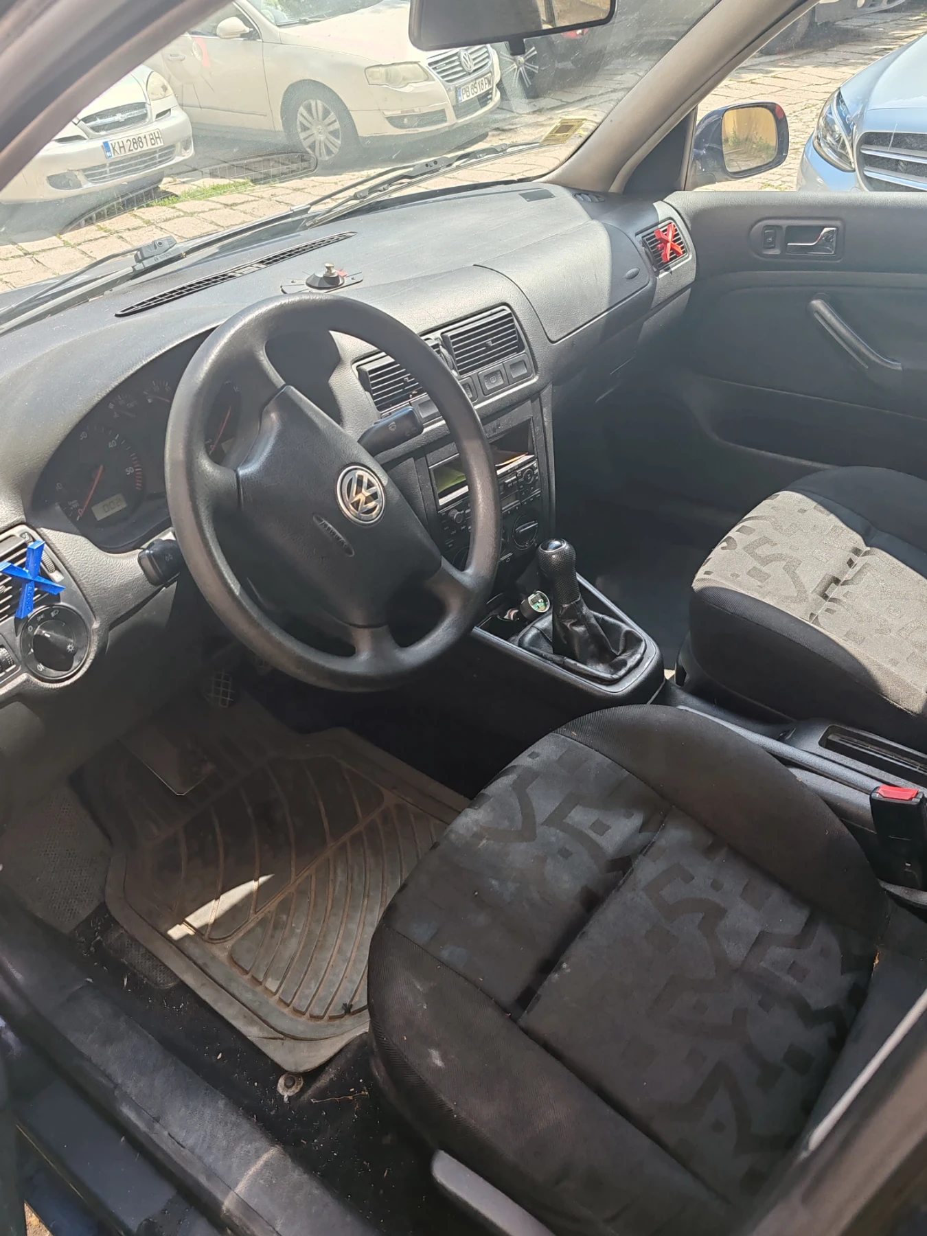 VW Golf 1.9tdi, снимка 6 - Автомобили и джипове - 54806968