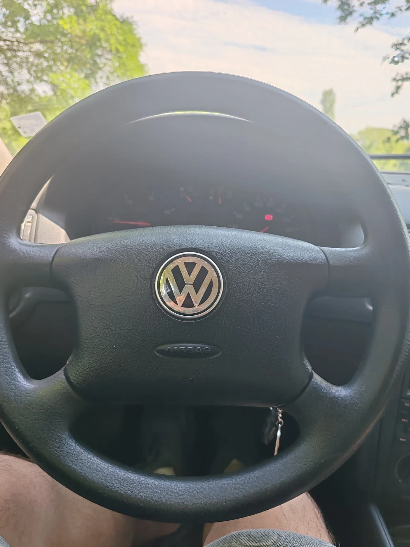 VW Golf 1.9tdi, снимка 4 - Автомобили и джипове - 54806968