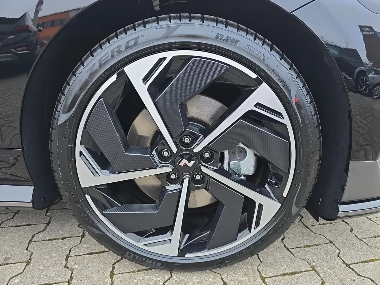 Hyundai Ioniq 6 FACELIFT 84kWh N-LINE 4WD MATRIX-LED, снимка 6 - Автомобили и джипове - 54839049