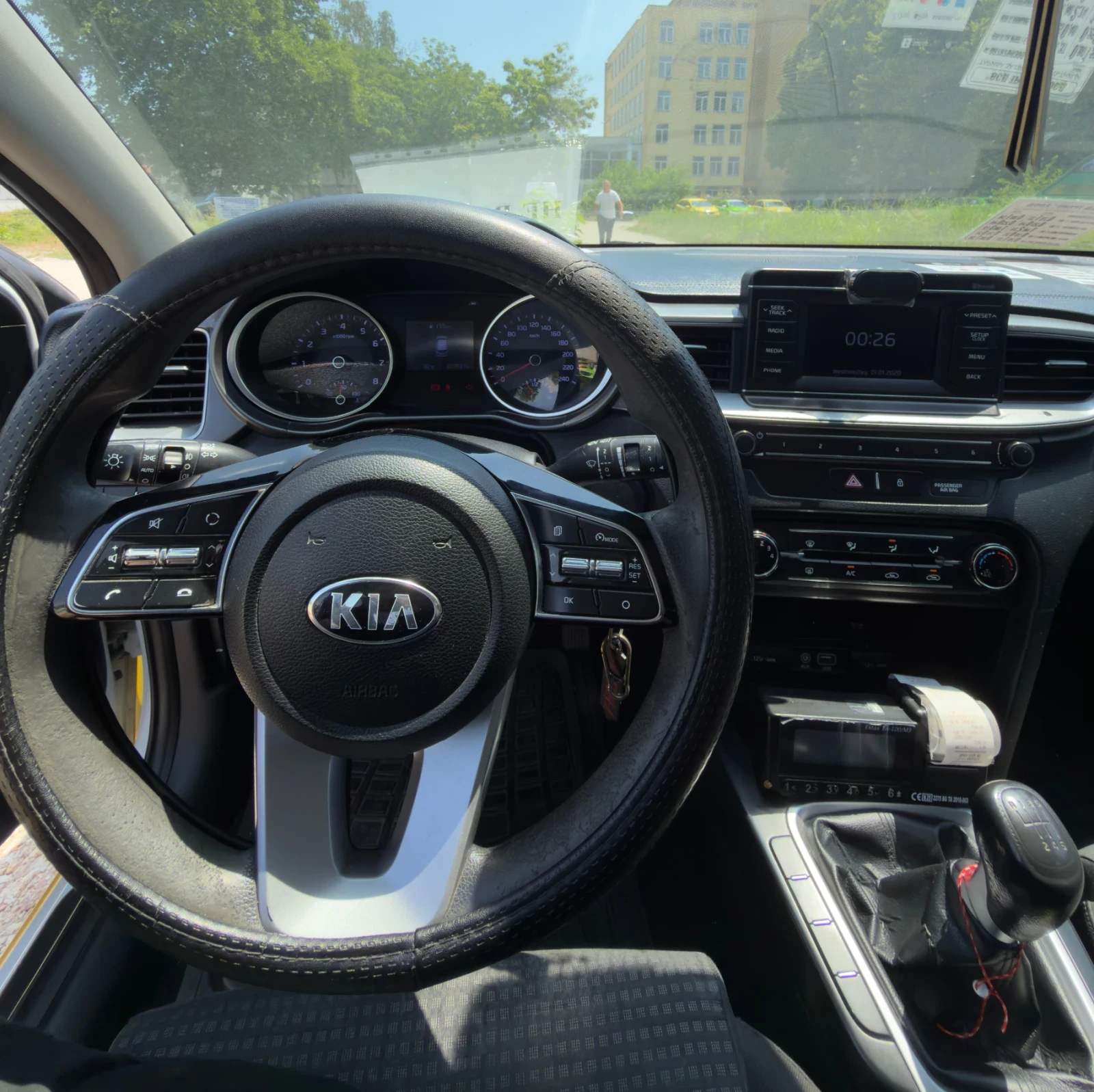 Kia Ceed 1.4, снимка 9 - Автомобили и джипове - 54996824