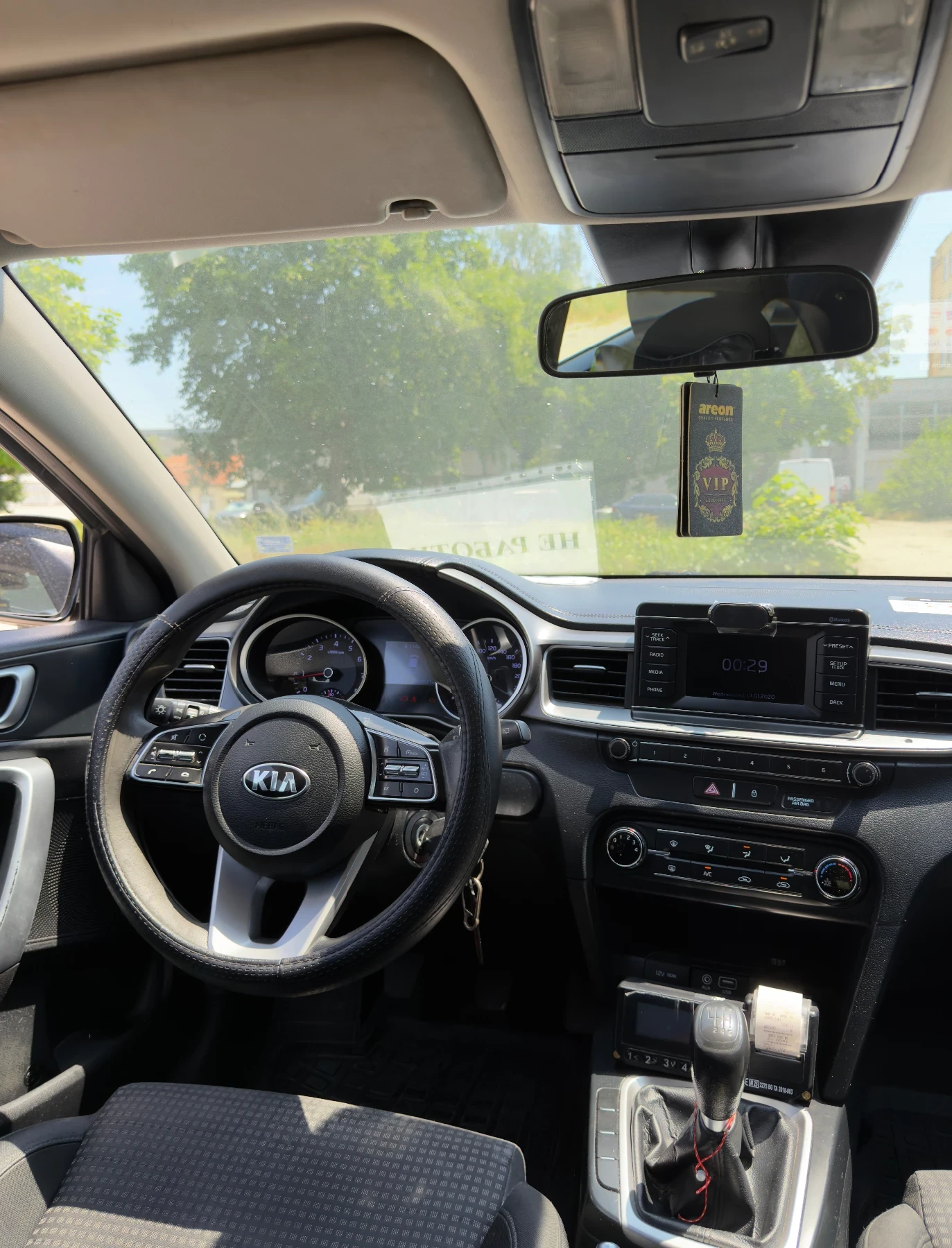 Kia Ceed 1.4, снимка 8 - Автомобили и джипове - 54996824