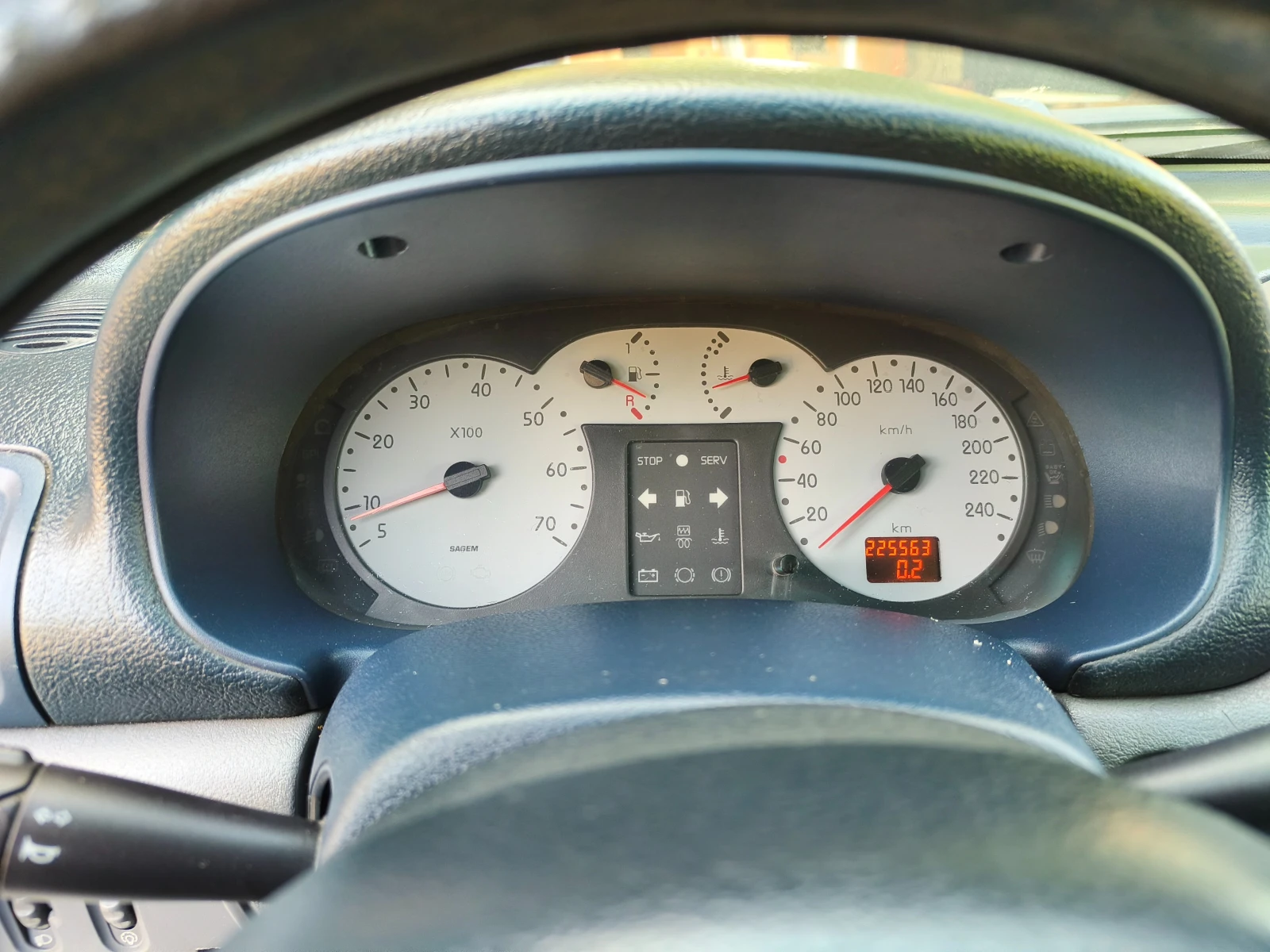 Renault Clio, снимка 6 - Автомобили и джипове - 55089194