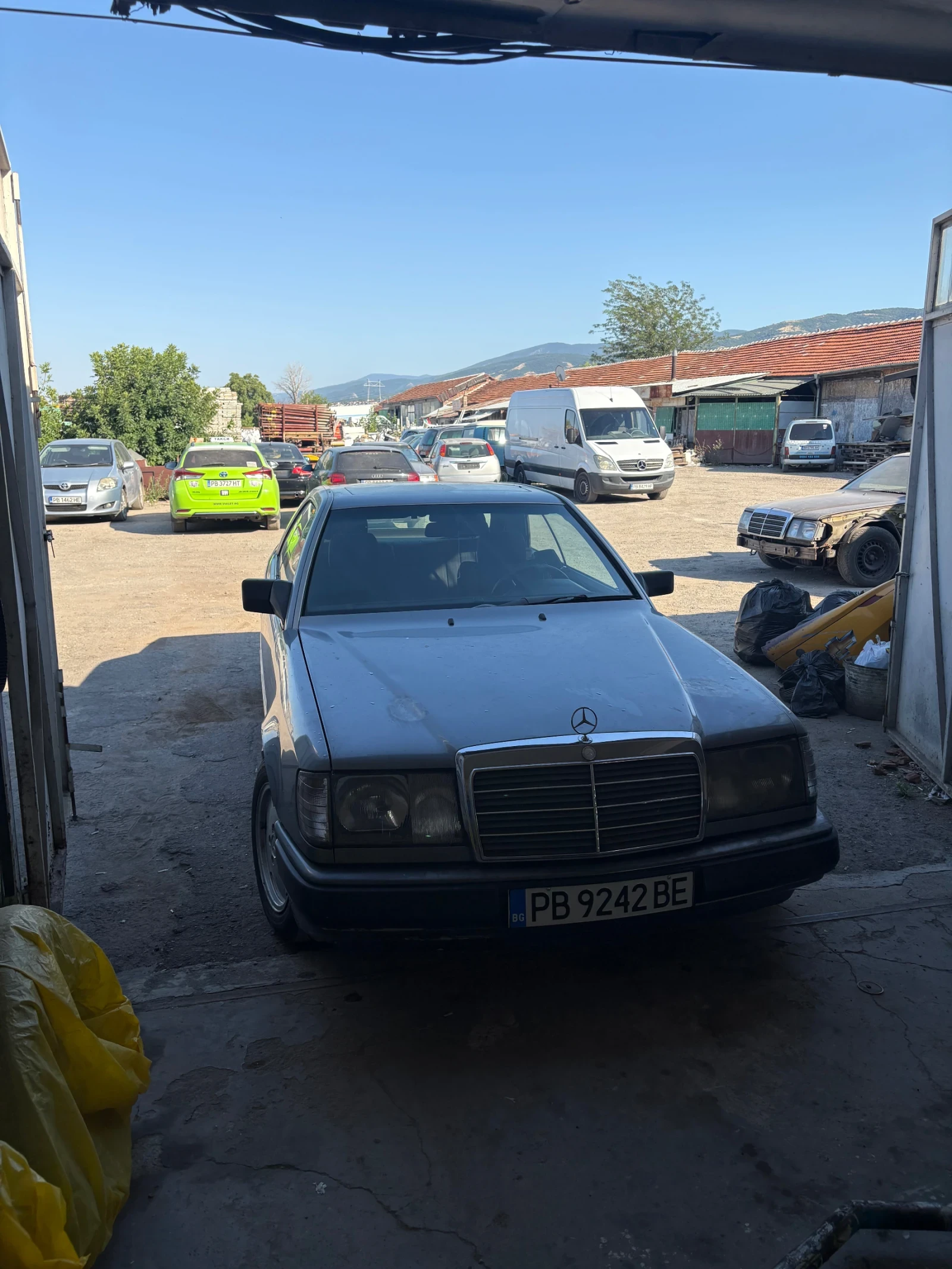 Mercedes-Benz 124, снимка 2 - Автомобили и джипове - 55466195