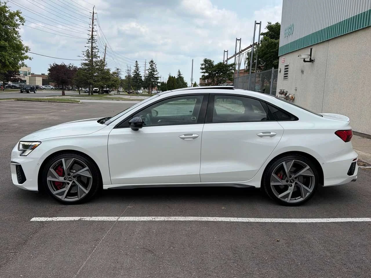 Audi S3 Technik / DISTRONIC / B&O / CARFAX / АВТОКРЕДИТ, снимка 2 - Автомобили и джипове - 55670484